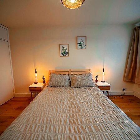 Bright & Spacious Split Level Flat In Kennington Londen Buitenkant foto