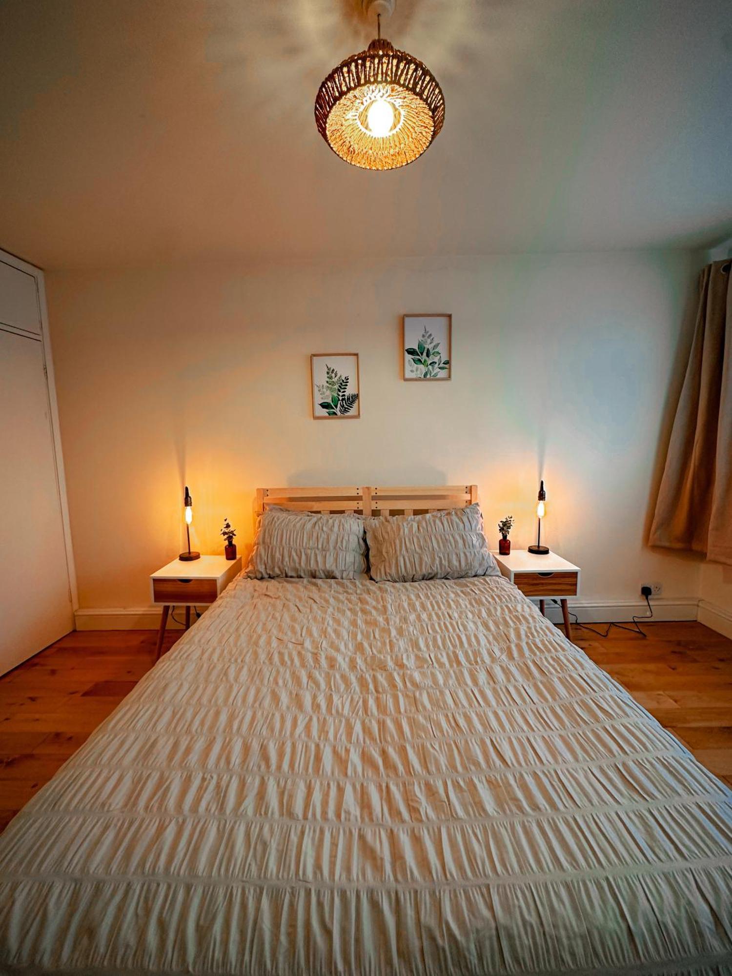 Bright & Spacious Split Level Flat In Kennington Londen Buitenkant foto